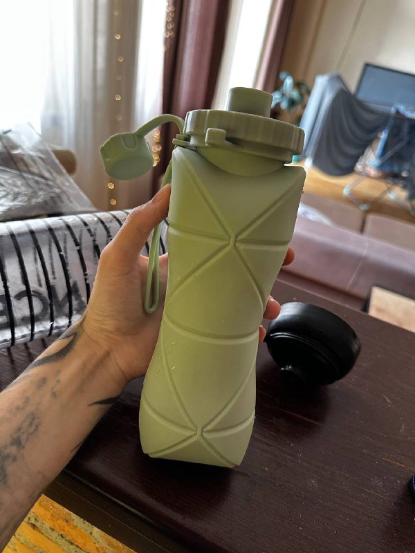 Бутылки силиконовая складная 600 мл и обычная с соской 1 литр