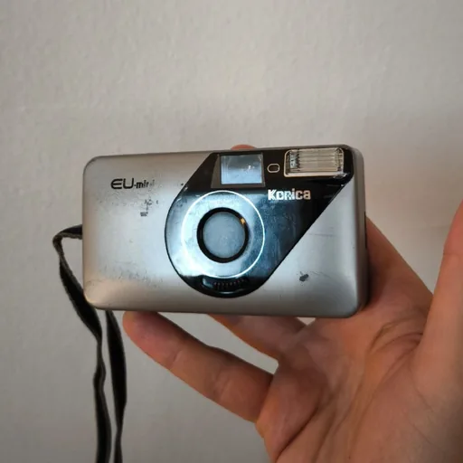 Konica EU-mini 35mm камера