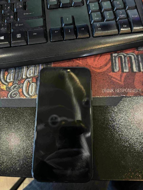 Телефон IPhone 11 64gb 3