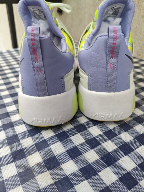 Кроссовки Nike Air Max Bella TR 5 'Barely Green Light Thistle' 4