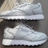 Кроссовки Reebok 1