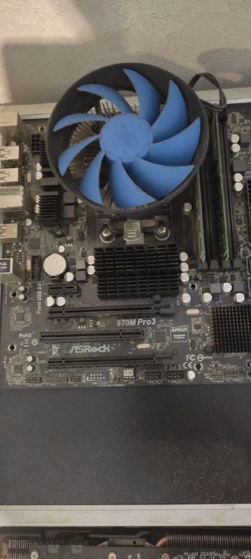 Компоненты компьютера, монитор, гитара, лампа, гриндер, розетка программируемая, мешки 8