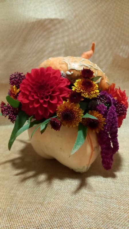 Цветочная композиция в тыкве 2