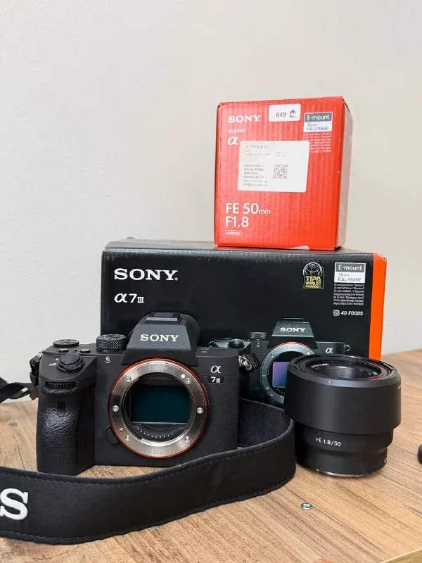 Камера Sony A7 III с объективом Sony FE 50mm f/1.8 1