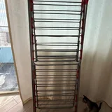 Стол, стул, сушилка для белья, игрушка для кота 7