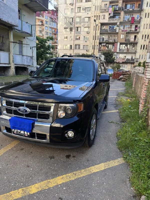 Ford Escape 1