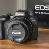 Canon EOS R100 с объективом 18-45mm 1