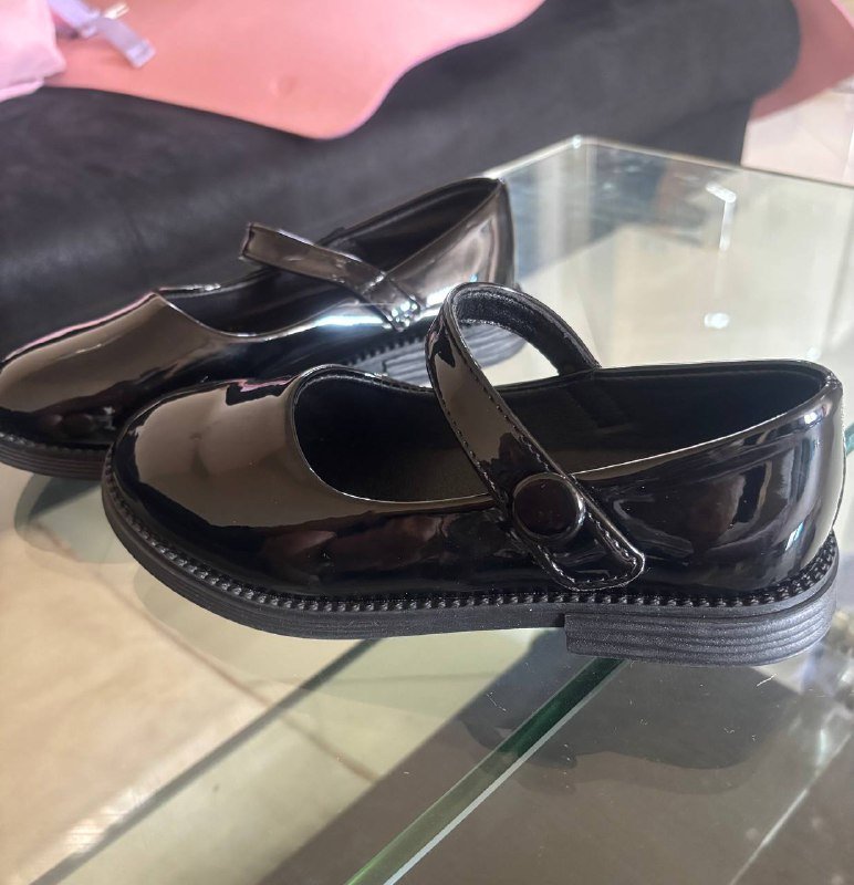 Детские черные туфли 3