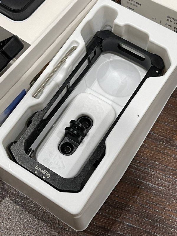 Камера Insta 360 x3 с комплектом аксессуаров 3