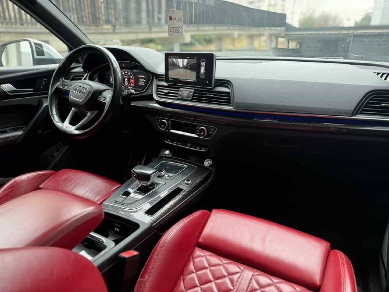 Audi SQ5 Prestige 5