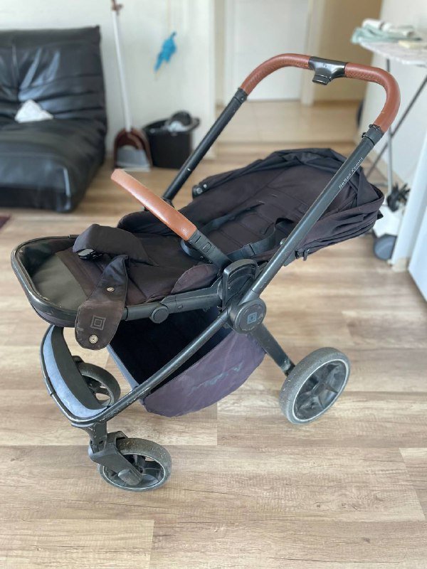 Детская складная коляска с чехлом и муфтами 2