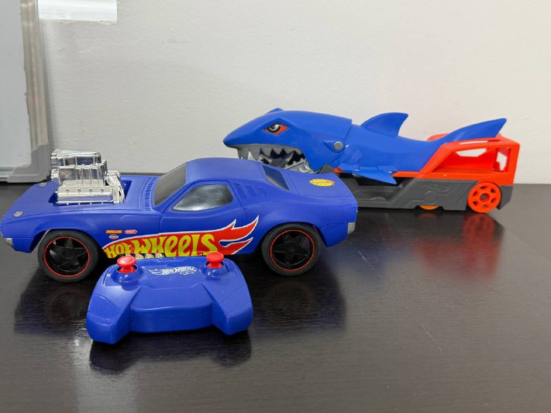 Игровая гарнитура, набор для пиклбола, игрушечная машина Hot Wheels и акула 3