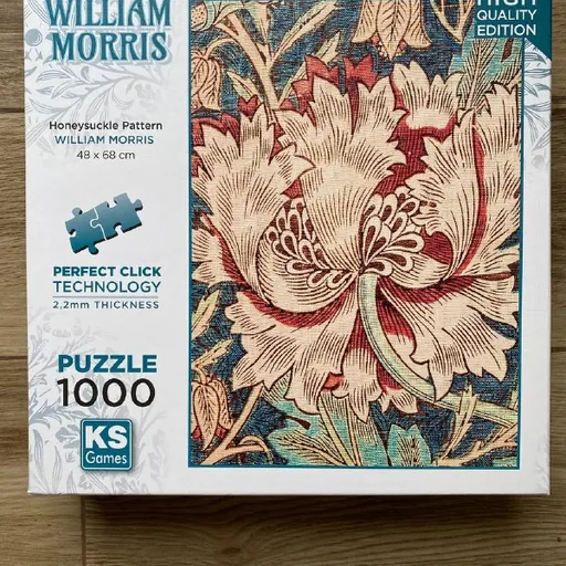 Puzzle, bead set, linen canvases