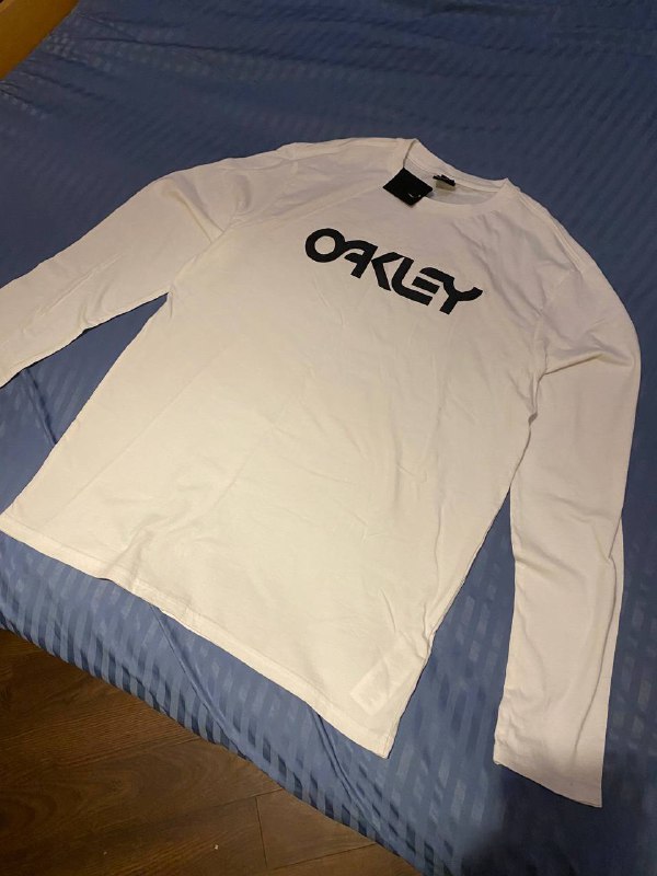 Лонгслив Oakley, Лонгслив Calvin Klein
