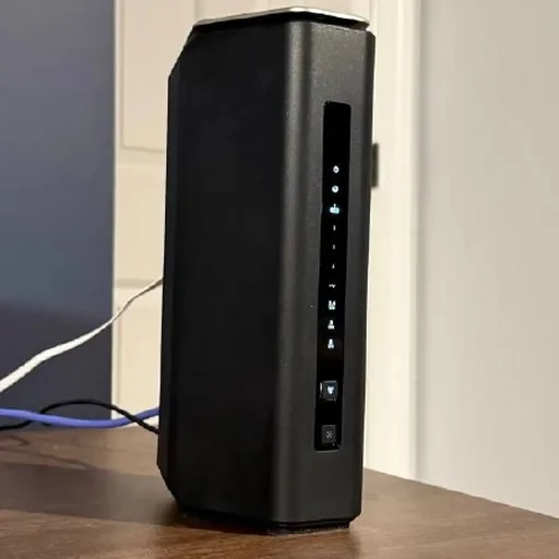 NetGear BE18000 RS600 Nighthawk WiFi 7 роутер