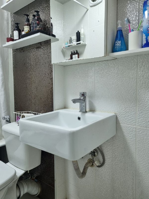 Раковина с краником, Люстра большая 2