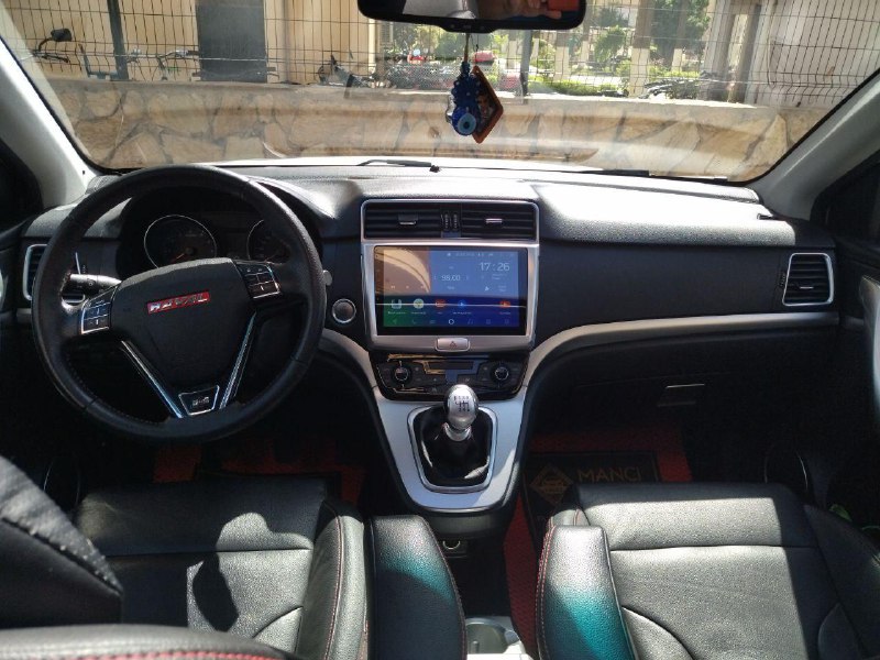 Кроссовер HAVAL H6 2017 года белый 5