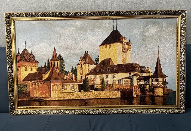 Диван и 2 кресла, Стол белый, Телевизор, Стиральная машина, Картины гобелен 4