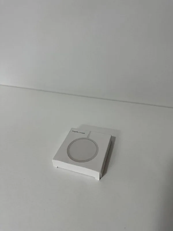 MagSafe зарядка 1