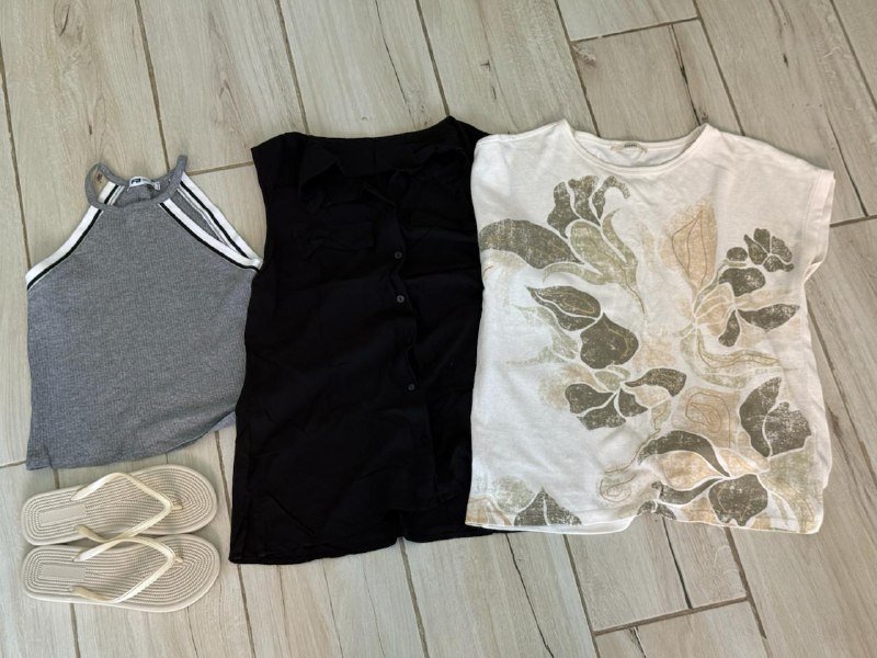 Майки, рубашка, сланцы, сумочка, браслеты 3