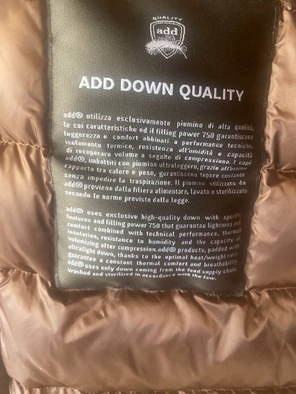 Женский пуховик ADD 42 размер натуральный пух