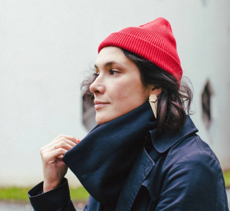 Новaя красная шапка из итальянской пряжи 2