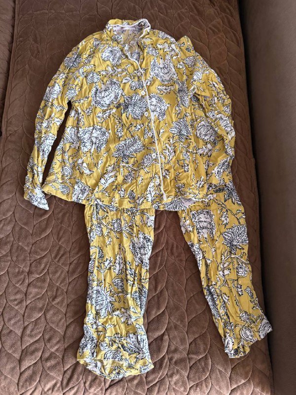 Женская одежда: леггинсы, футболки, шорты, кофта 6