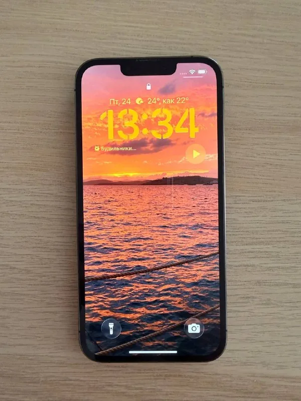 iPhone 13 Pro 128GB, iPhone 14 128GB, MacBook Pro 13" 2017 1
