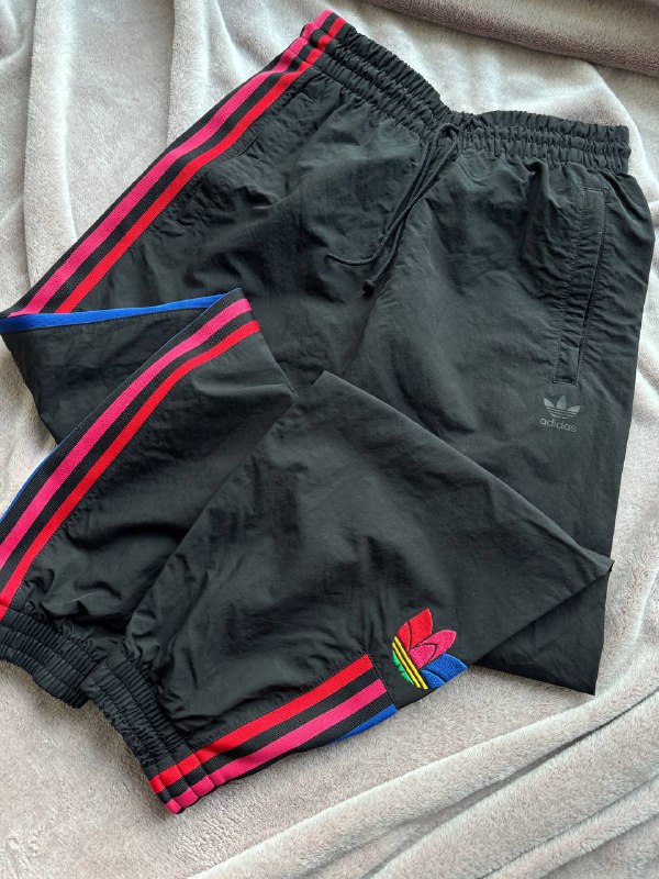 Винтажная рубашка Fjällräven Kånken, спортивные штаны Adidas, поло Chiemsee, и другое 2