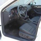 Volkswagen Jetta 9