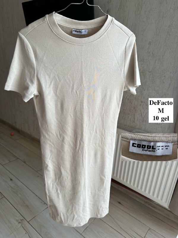 Майка House Brand, Комбинезон Diverse, Платье DeFacto, Сарафан Seed, Платье Mango, Сумочка, Книга детектив на английском 3