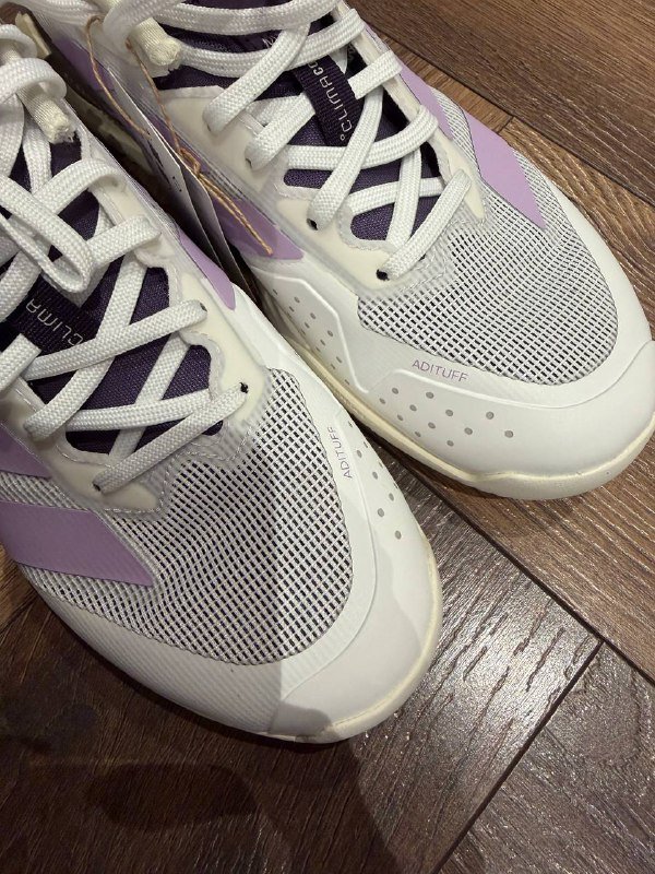 Кроссовки Adidas женские 39,1/3 размер 6