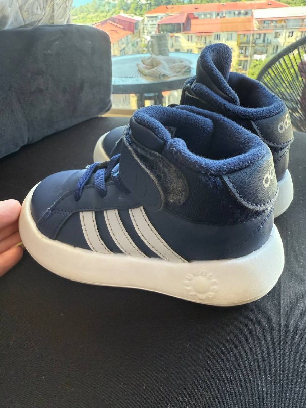 Высокие кроссовки Adidas р-р 23,5 FR 3