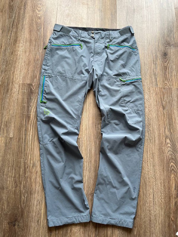 Футболка Amstaff, Кепка Lyle&Scott Junior, Штаны Norrona, Рубашка Fred Perry, Мини рюкзак Vans, Футболка женская Moschino, Поло C.P. Company, Шорты Carhartt, Рюкзак Kanken 3