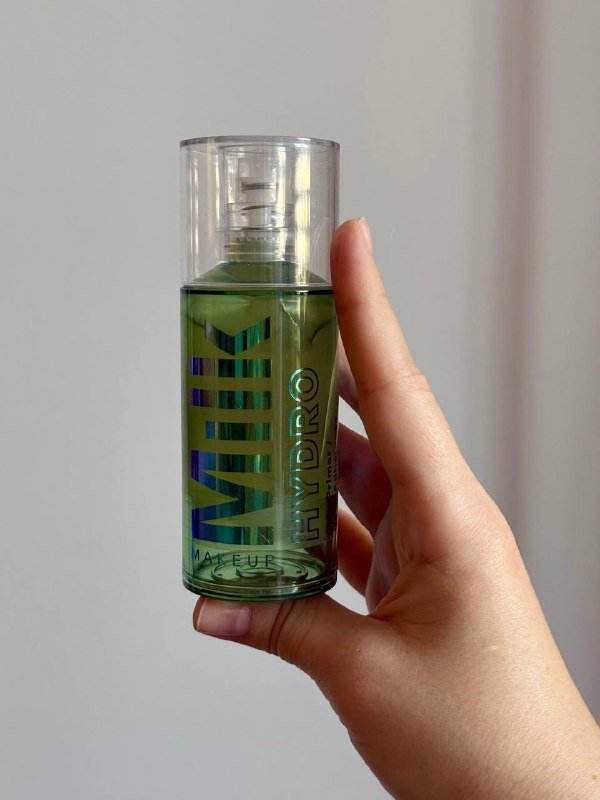 Медовый аромат Gisou, духи Byredo, праймер Milk, хайлайтер Fenty Beauty 3