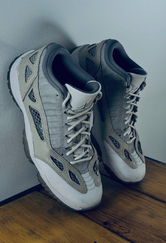 Air Jordan Retro Low IE US 9.5 EU 43 4
