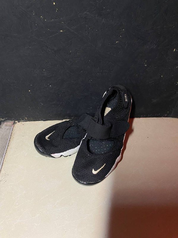 Кроссовки Nike размер EUR 39-40