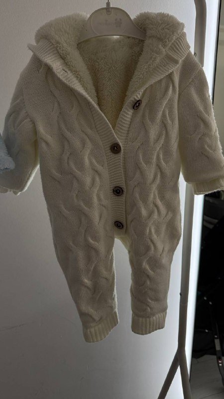 Теплый комбинезон для младенцев с комплектом шапочка и носочки 2