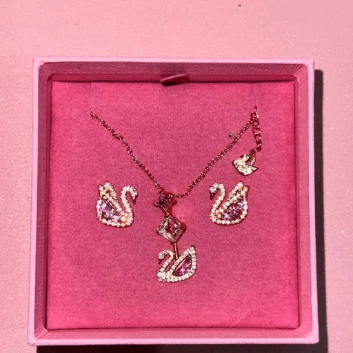 Серьги и кулон Swarovski