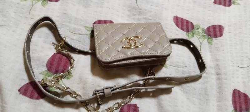 Сумки кросс-боди Шанель, бижутерия