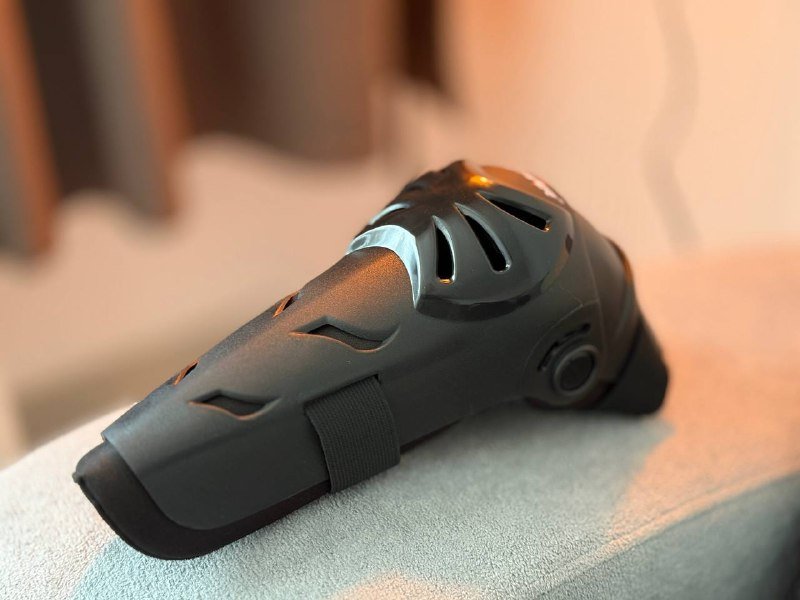 Перчатки, сумки, защита локтей и спины мото 10