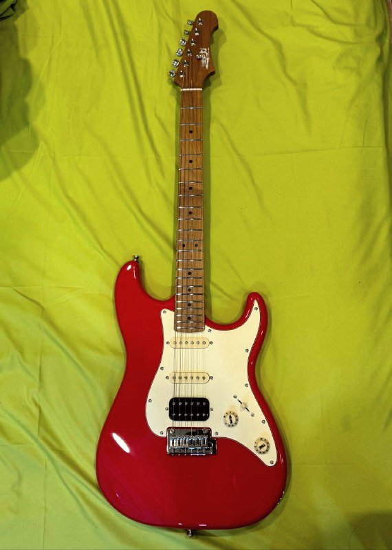 Электрогитара JET JS-400 CRD и комбик Fender Frontman 15G