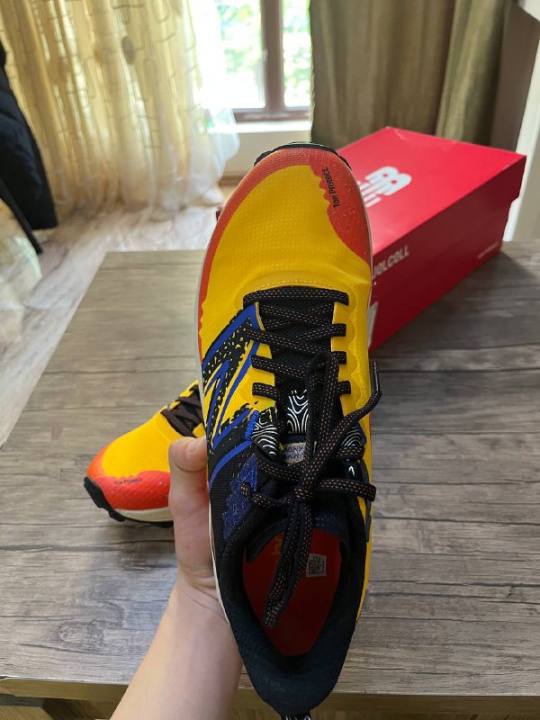 Кроссовки New Balance Fuelcell беговые 43 размер 5