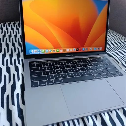 MacBook Pro 13.3 TouchBar