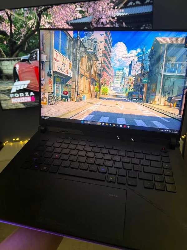 Asus ROG Strix Scar 16 1