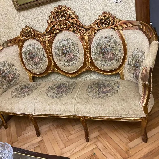 Комплект мебели: диван, комод, кресла, стулья