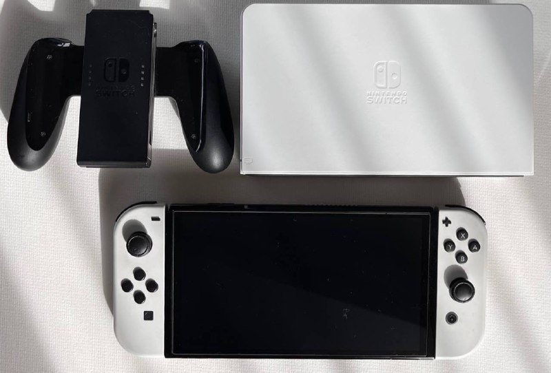 Nintendo Switch OLED, Mario Kart 8 Deluxe