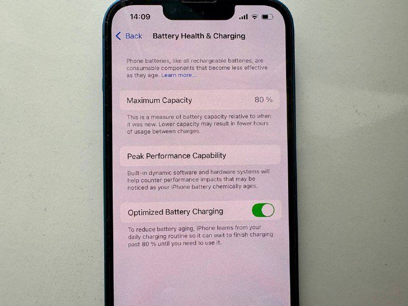 IPhone 13 128 ГБ в хорошем состоянии 7