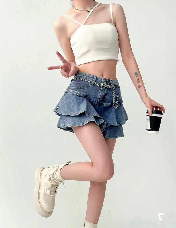 Джинсовая юбка с шортами, размер M 2