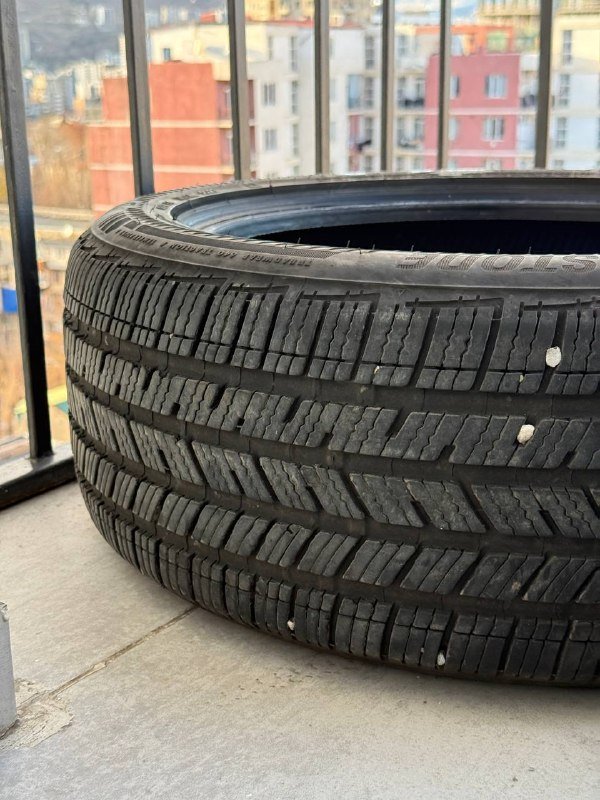 2 шины Pirelli, 2 шины Bridgestone R18 225/50 6